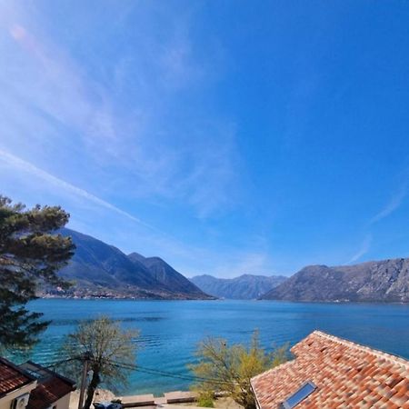 Lovely Apartment Jovan 3,With A View Of The Bay And Free Wi-Fi Kotor Exterior foto