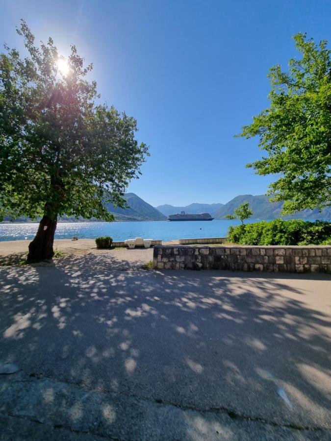 Lovely Apartment Jovan 3,With A View Of The Bay And Free Wi-Fi Kotor Exterior foto