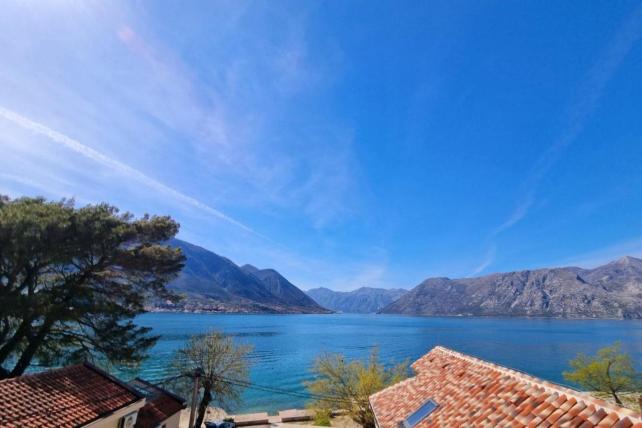 Lovely Apartment Jovan 3,With A View Of The Bay And Free Wi-Fi Kotor Exterior foto